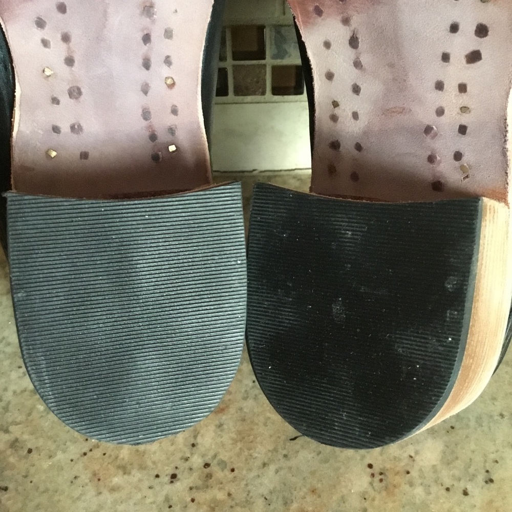 Freebird by Steven Collins Leather Mules - Picture 14 of 15